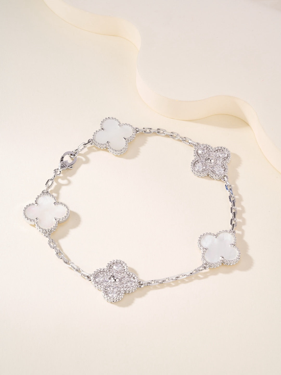 Vca bracelet