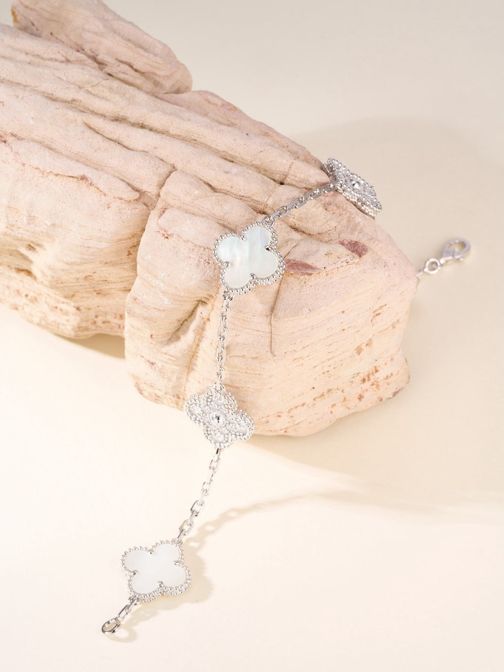 Vca bracelet