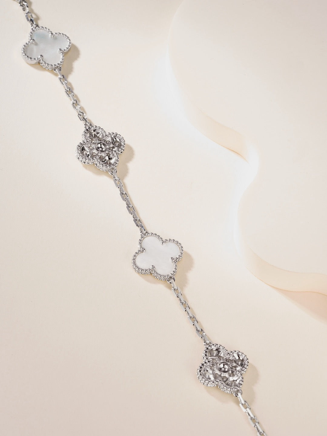 Vca bracelet
