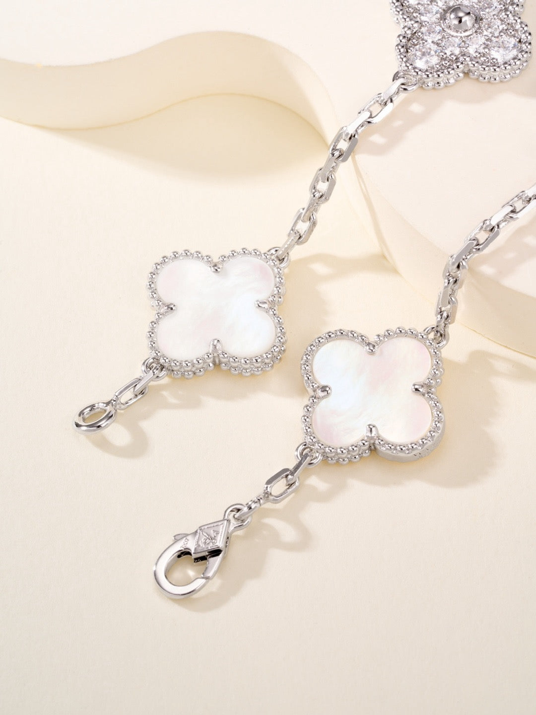 Vca bracelet