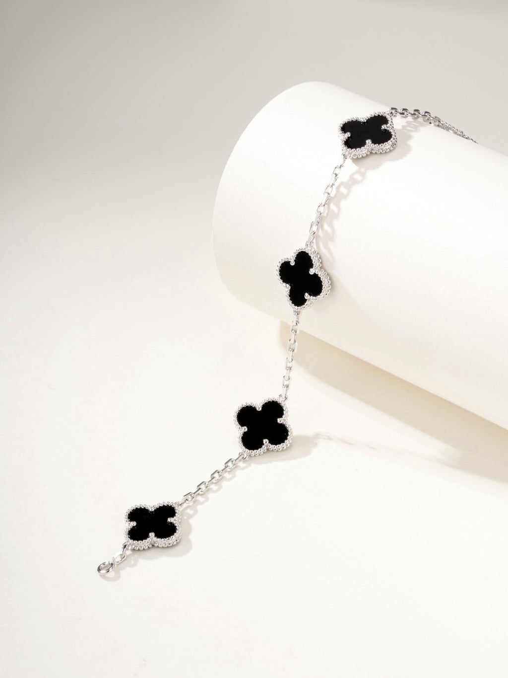 Vca bracelet