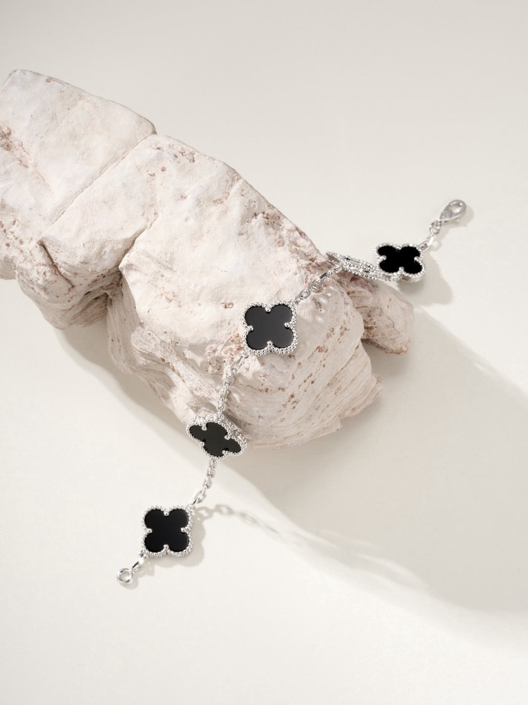 Vca bracelet