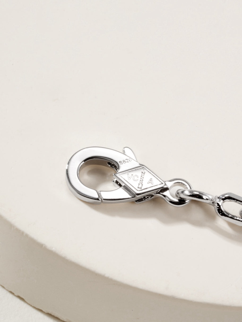 Vca bracelet