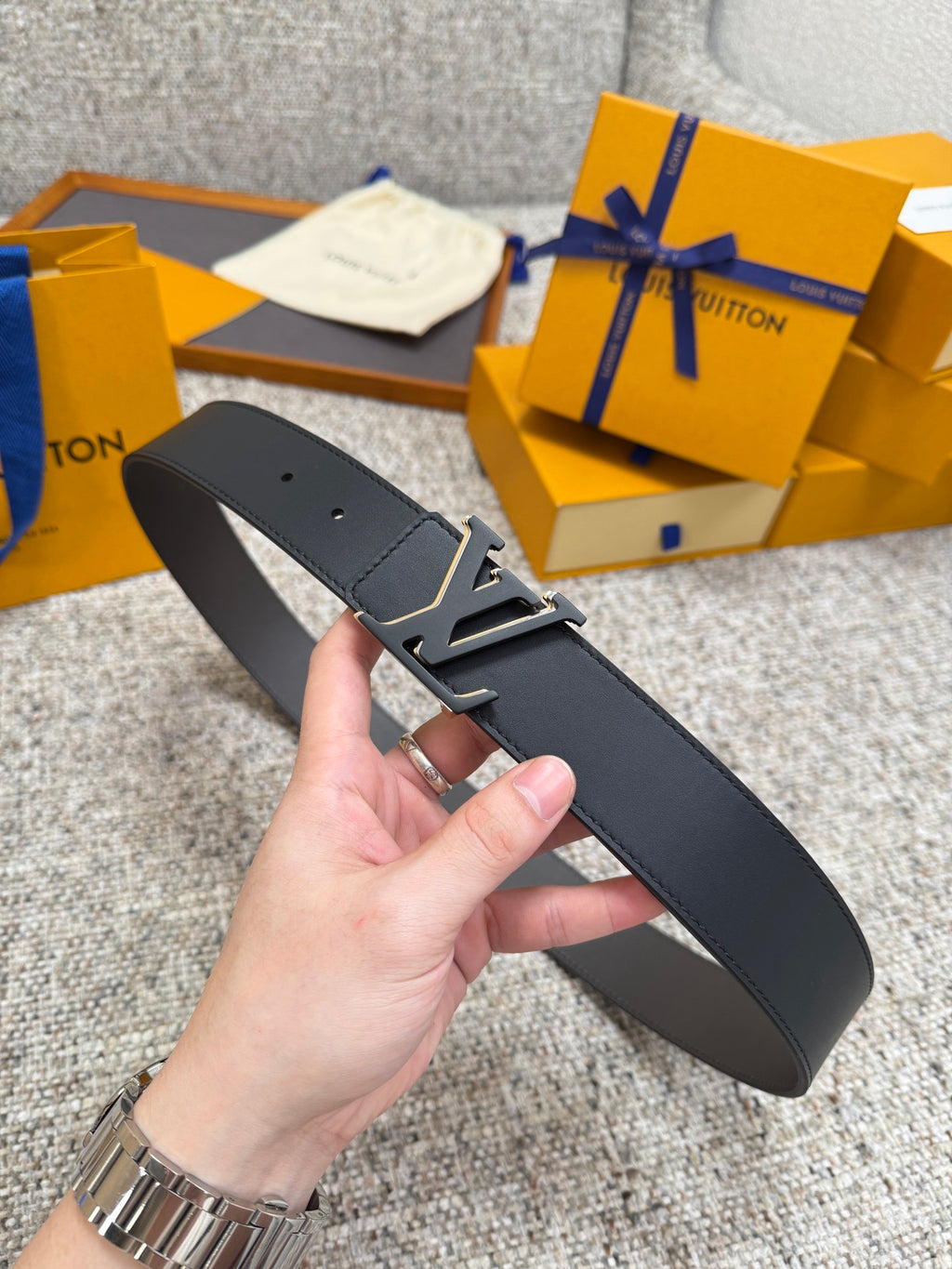 Lv belt