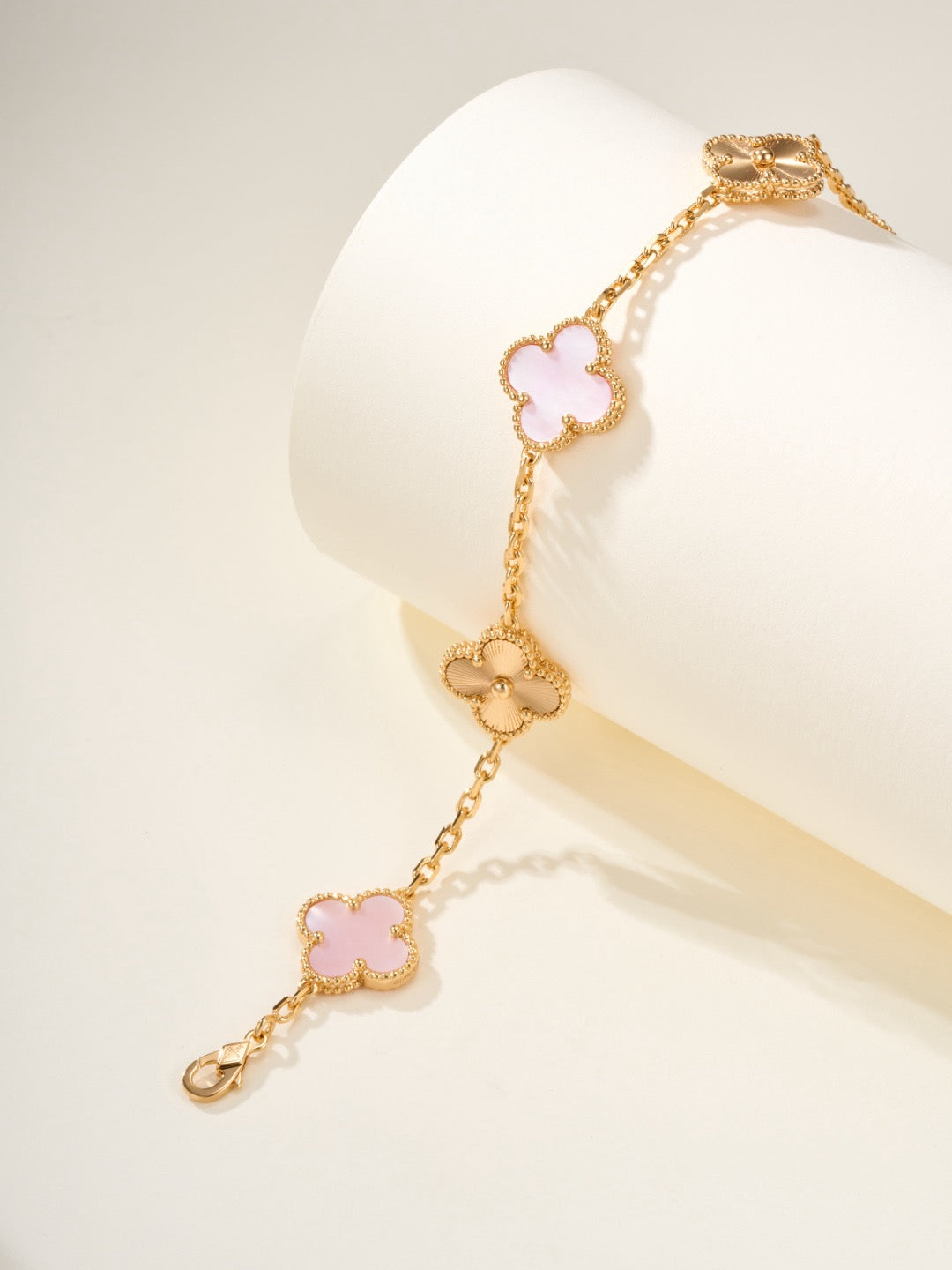 Vca bracelet