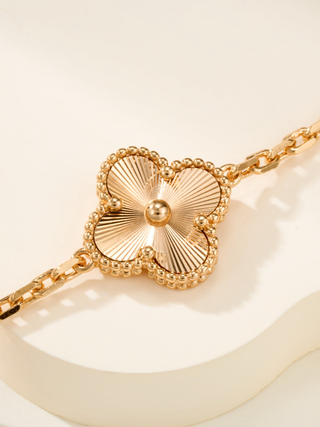 Vca bracelet