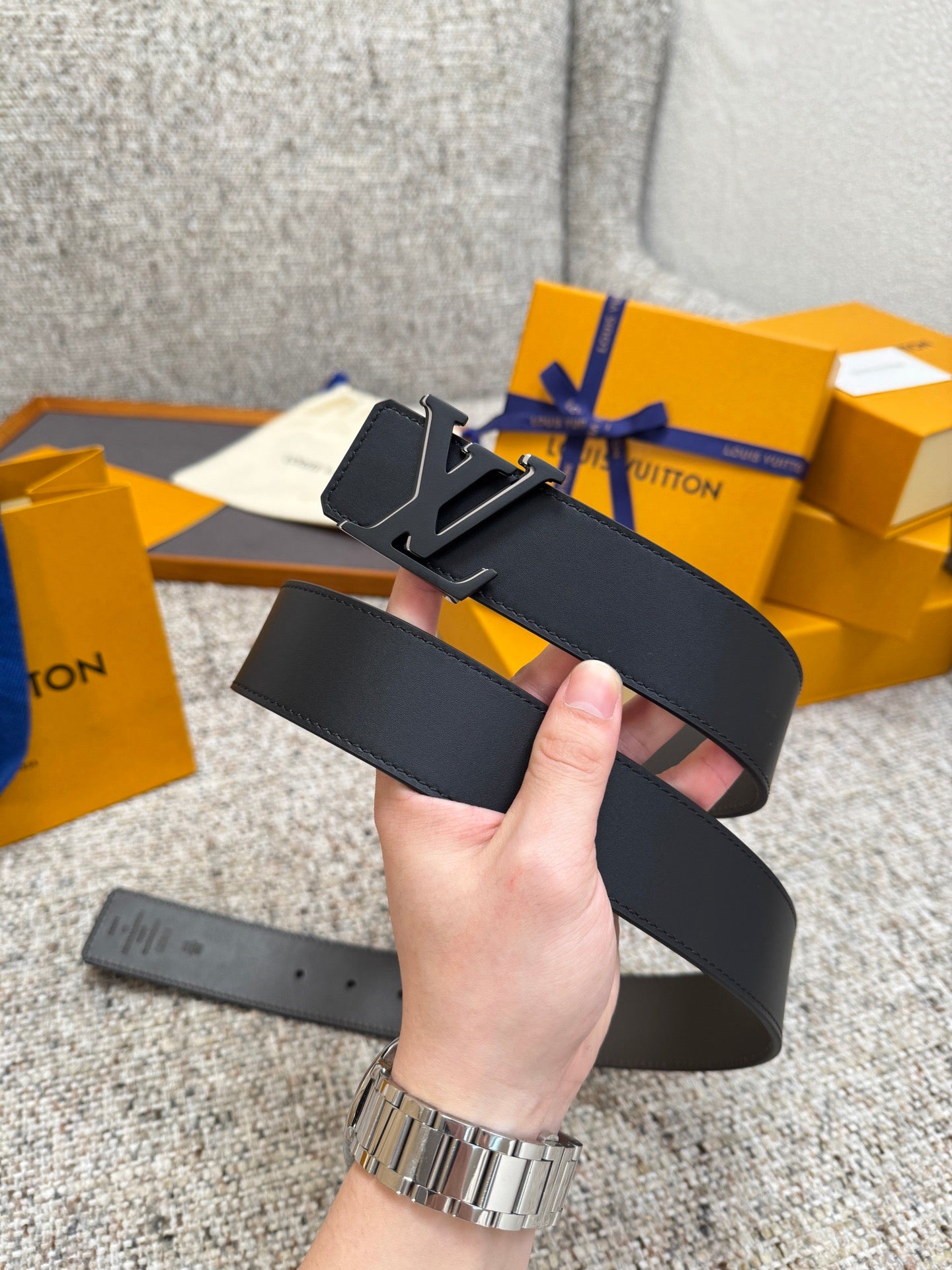 Lv belt