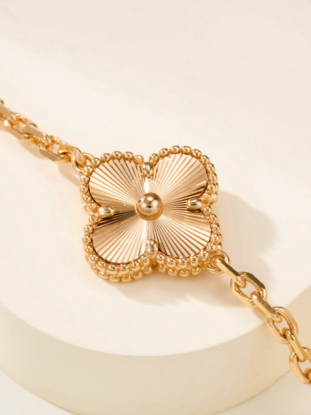 Vca bracelet