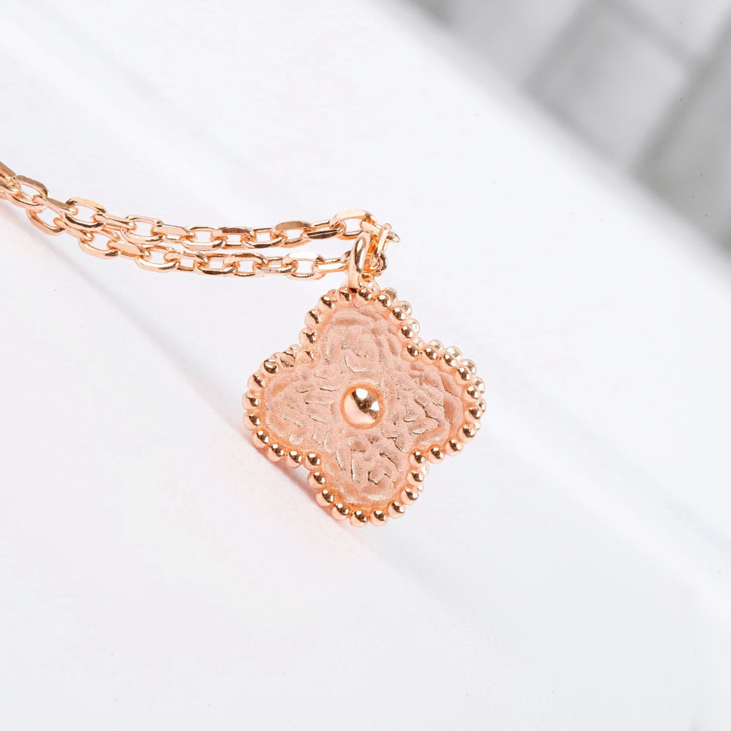 Vca necklace