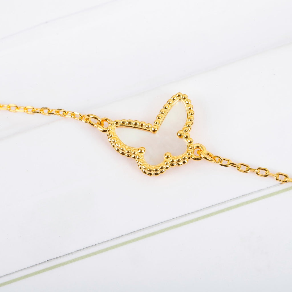 Vca necklace