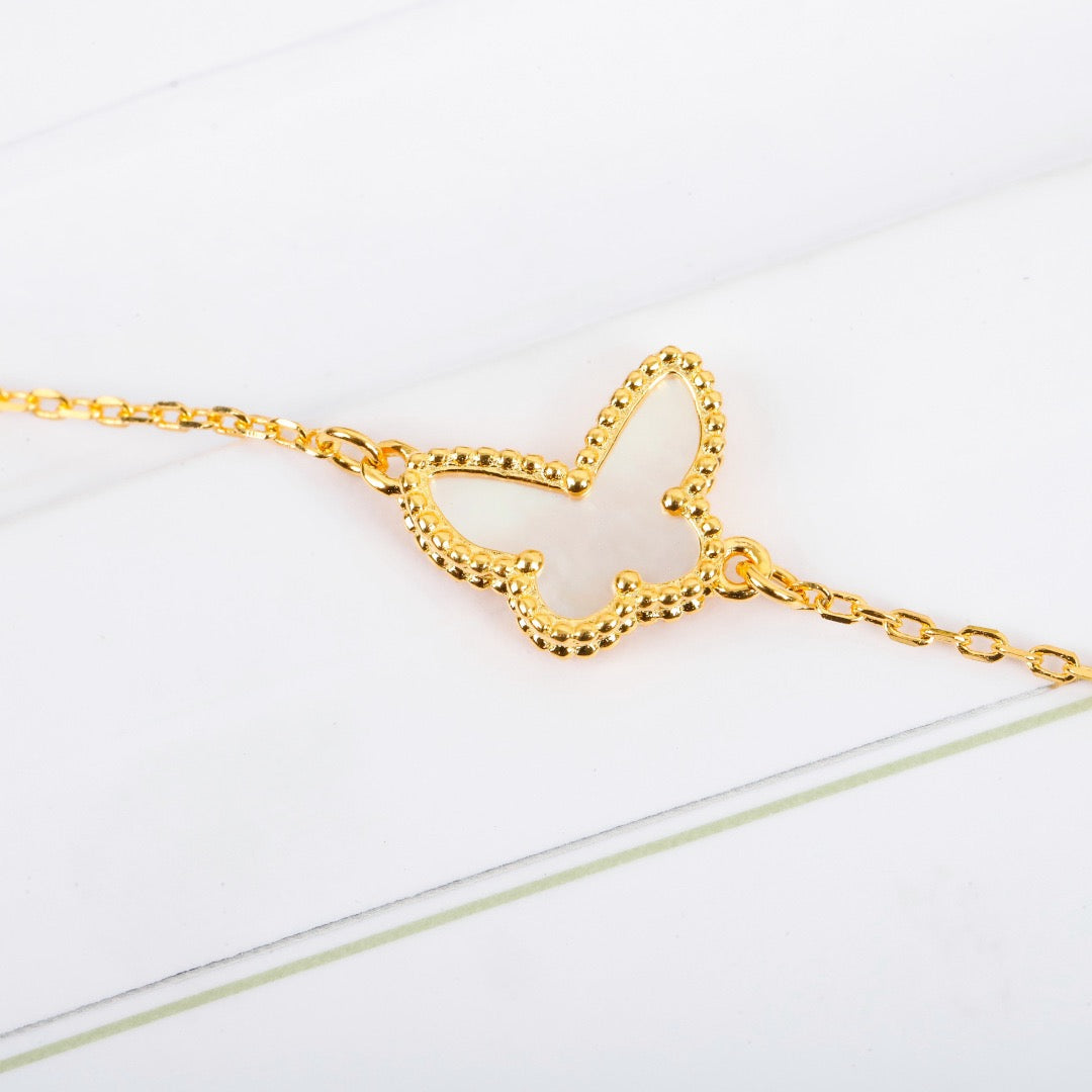Vca necklace