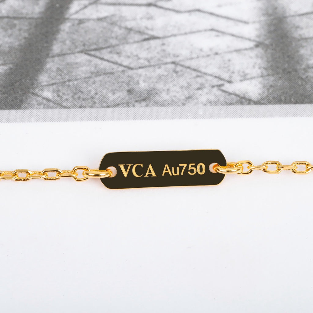Vca necklace