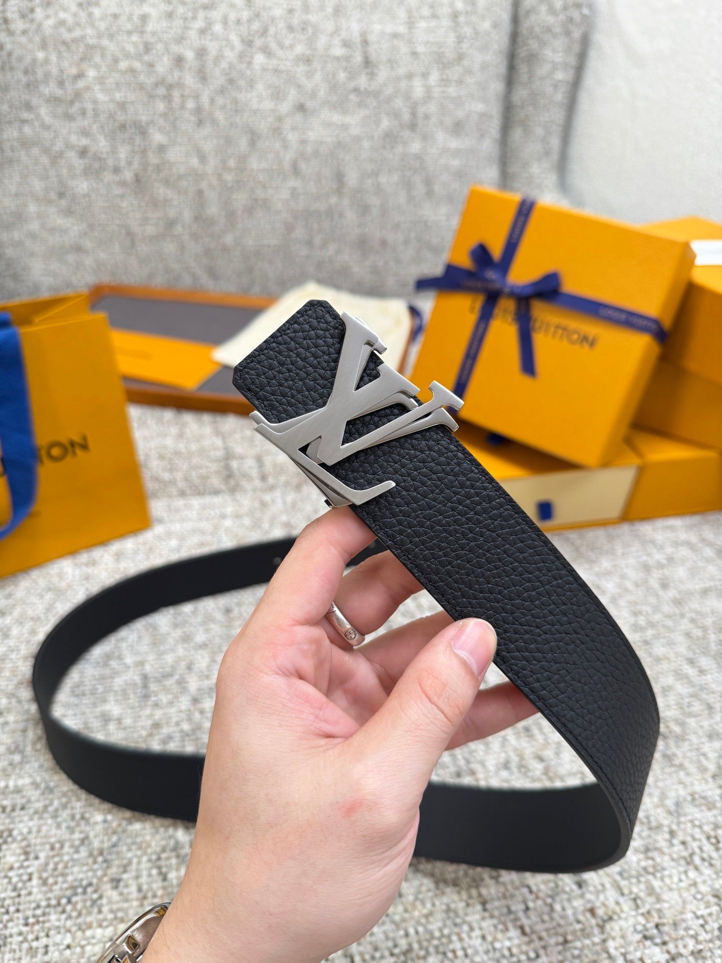 Lv belt