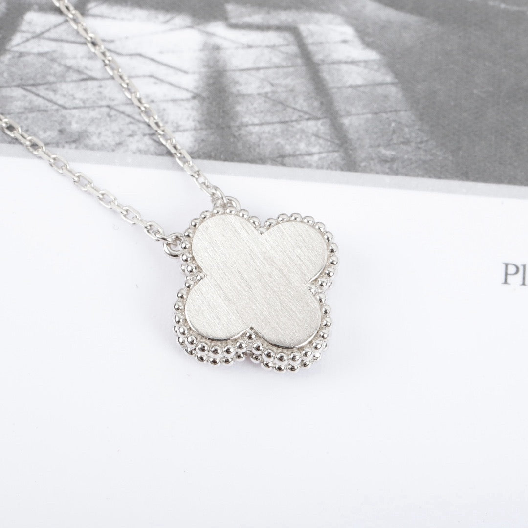 Vca necklace