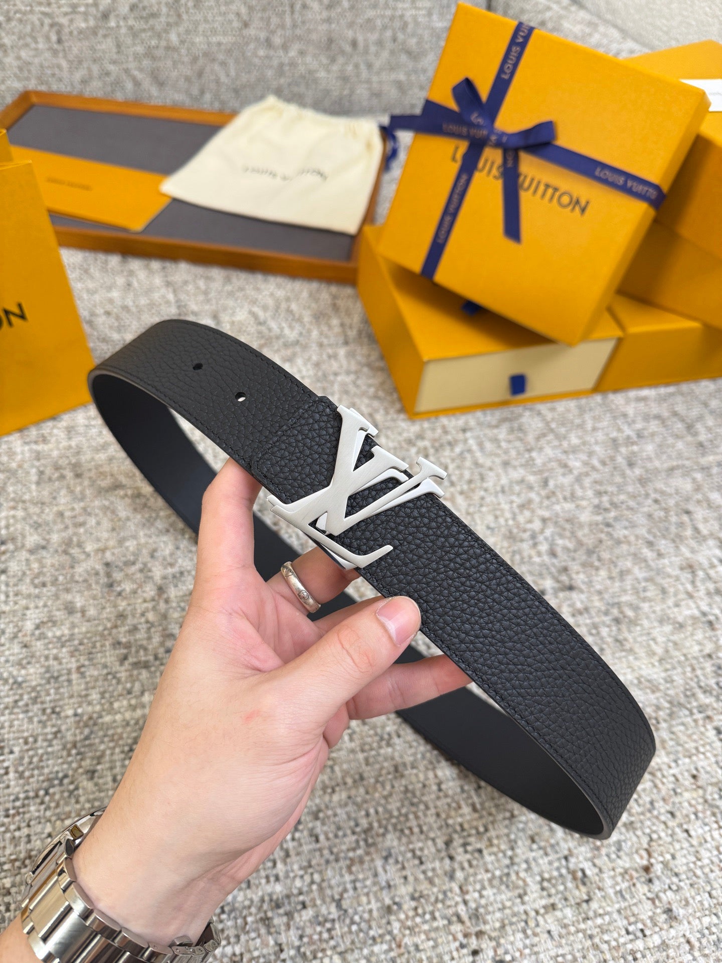 Lv belt