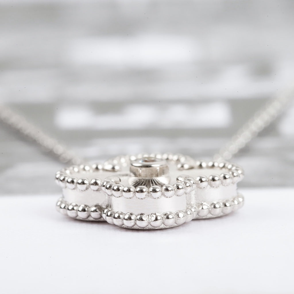 Vca necklace