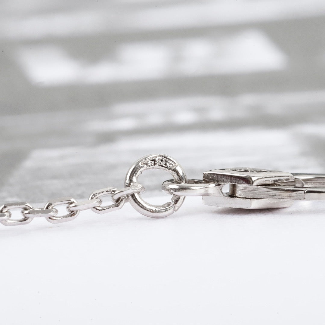 Vca necklace