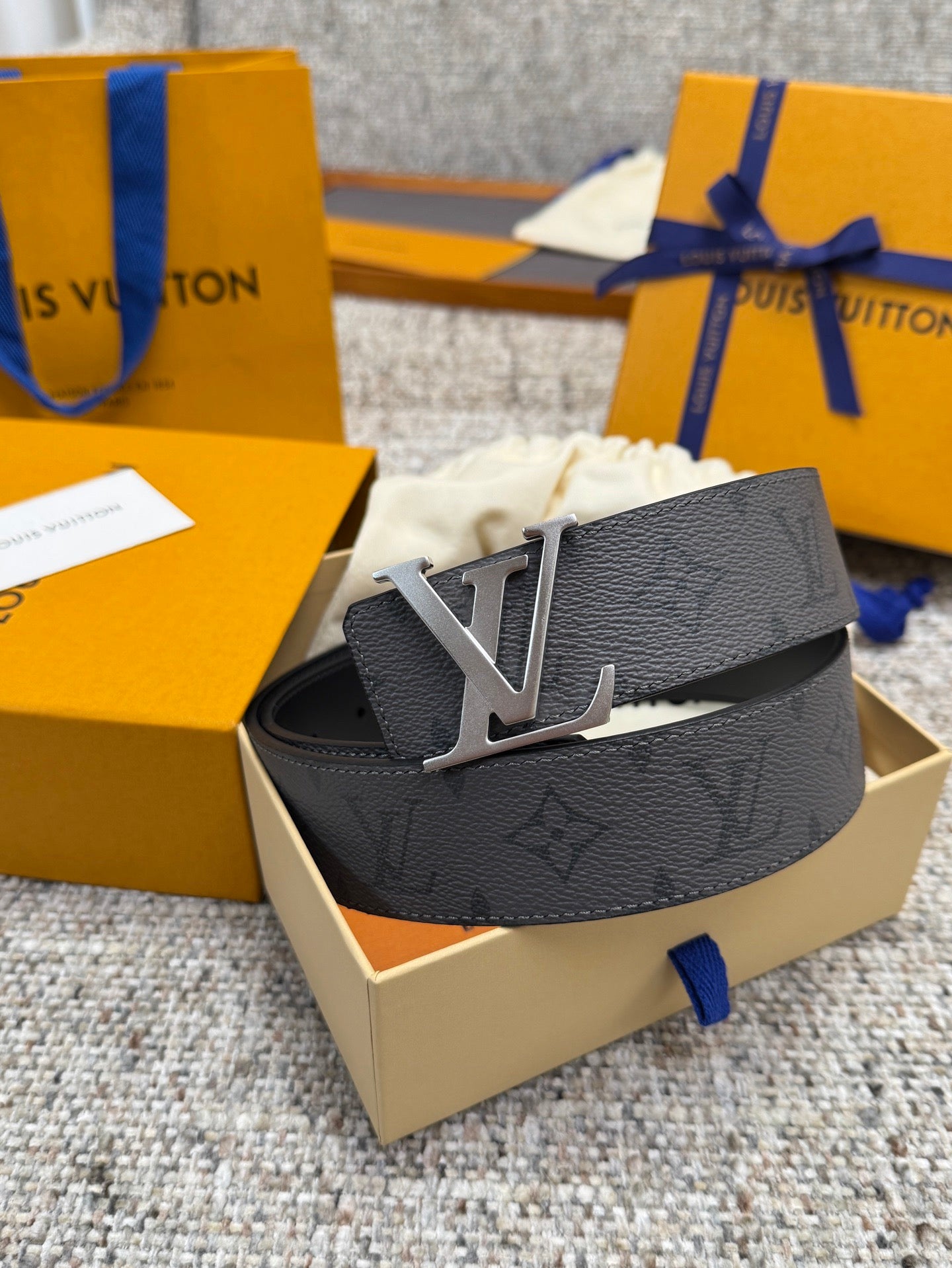 Lv belt