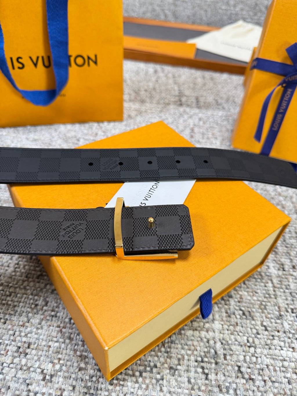 Lv belt