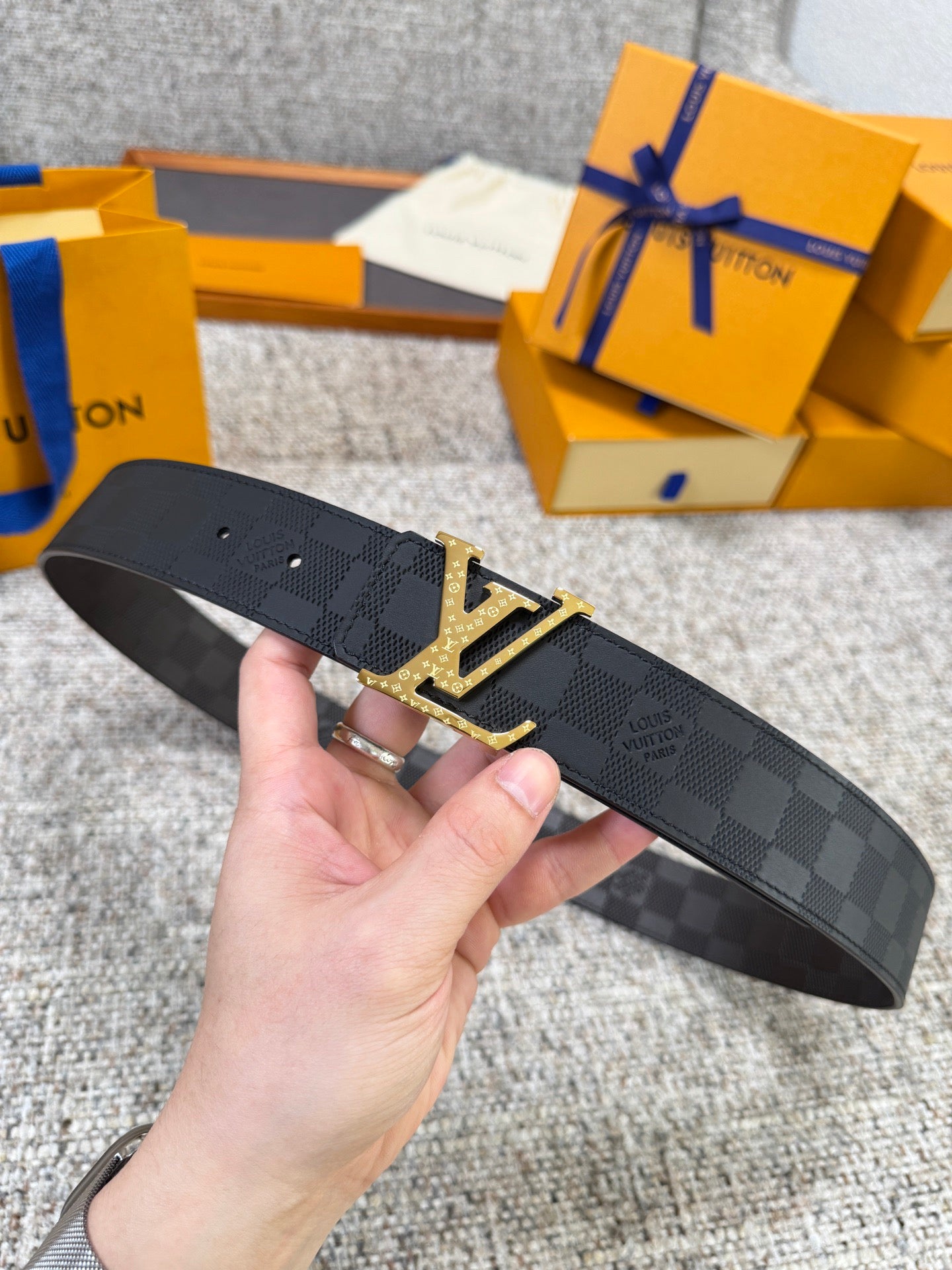 Lv belt