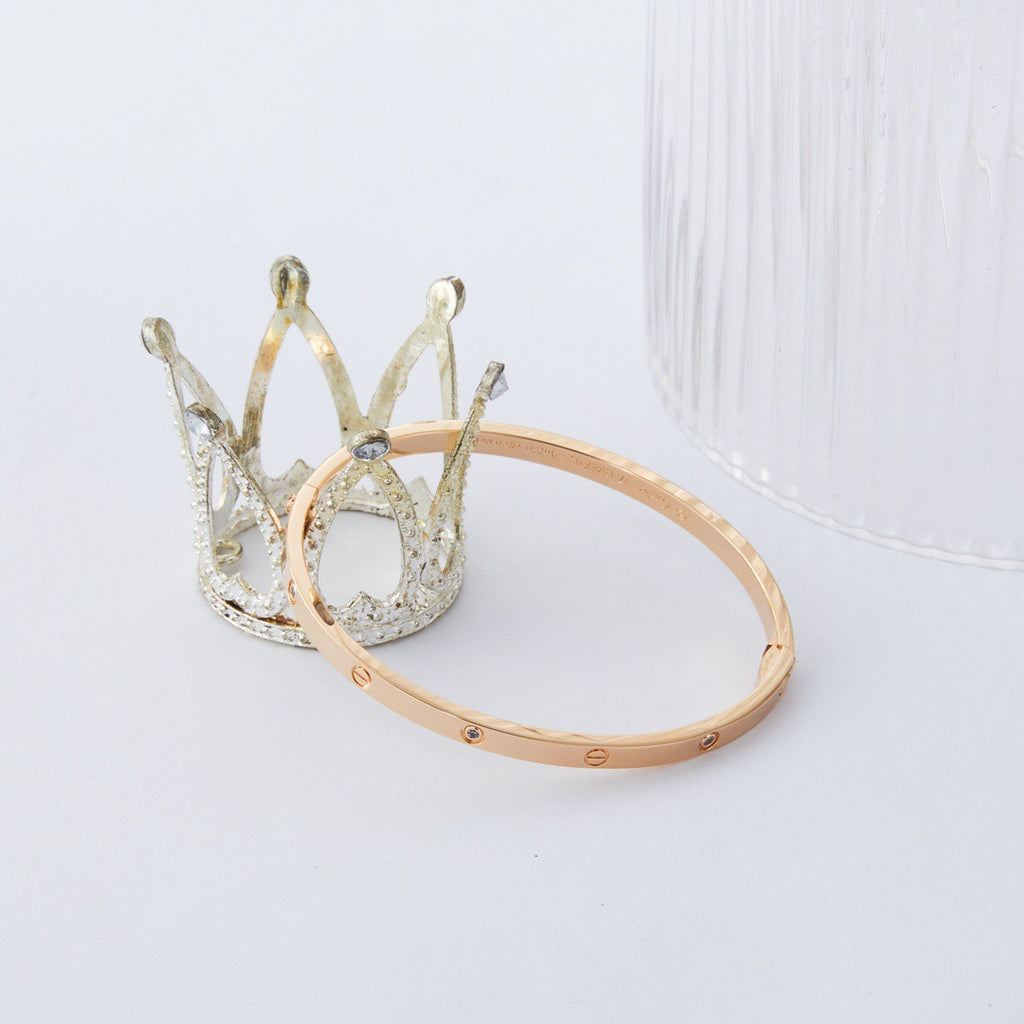 Ca bracelet