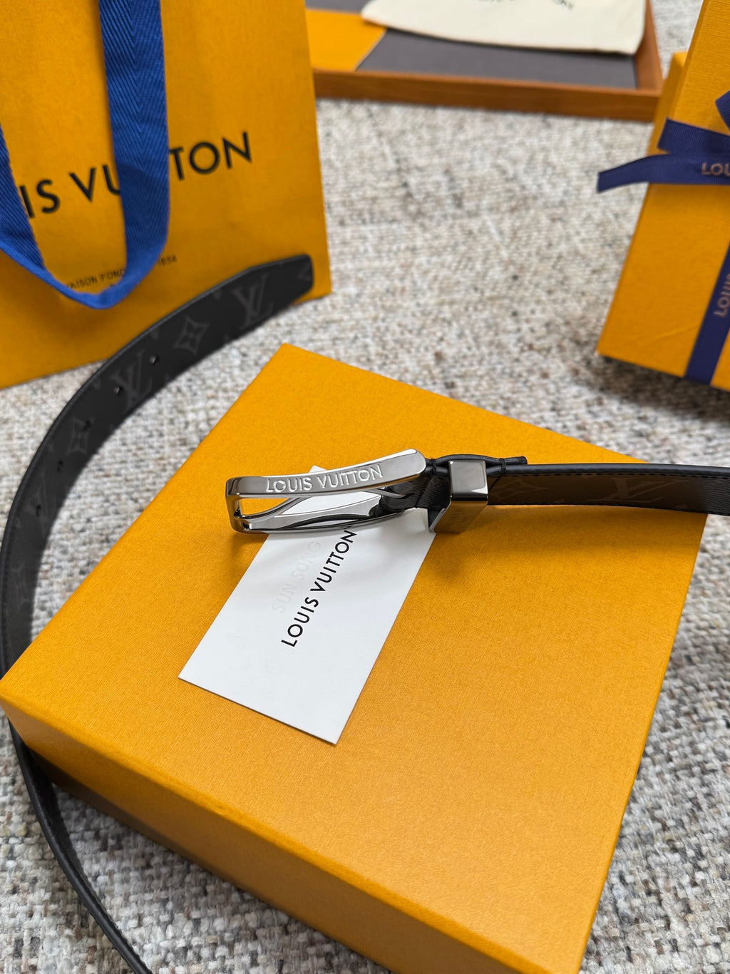 Lv belt