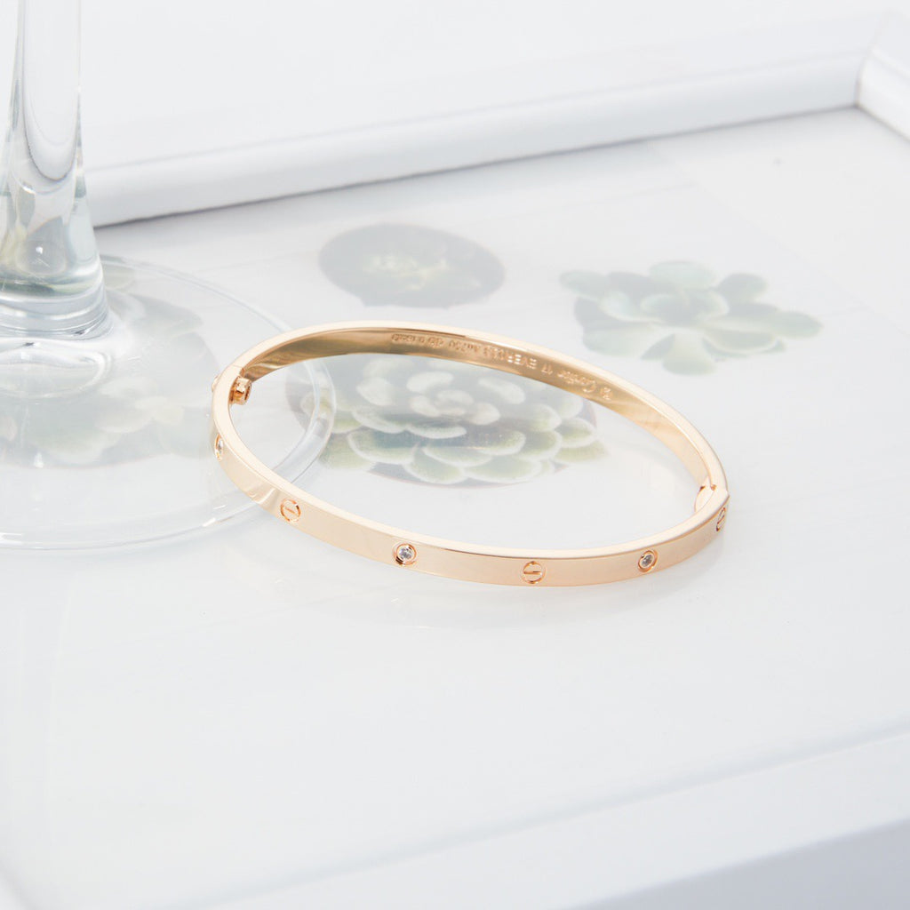 Ca bracelet