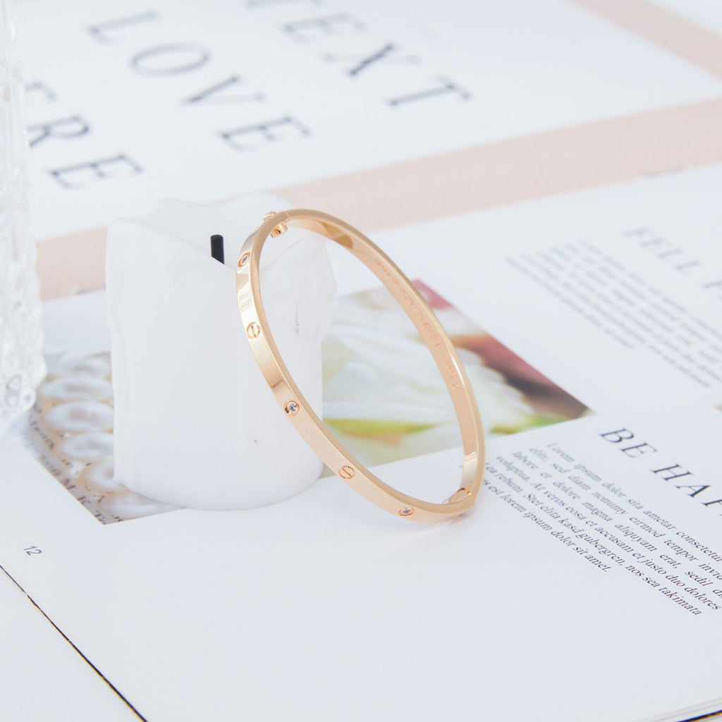 Ca bracelet