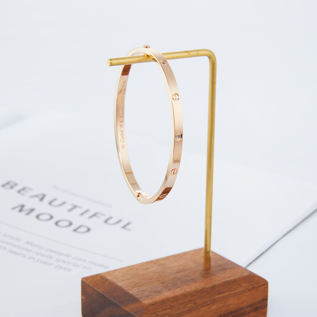 Ca bracelet