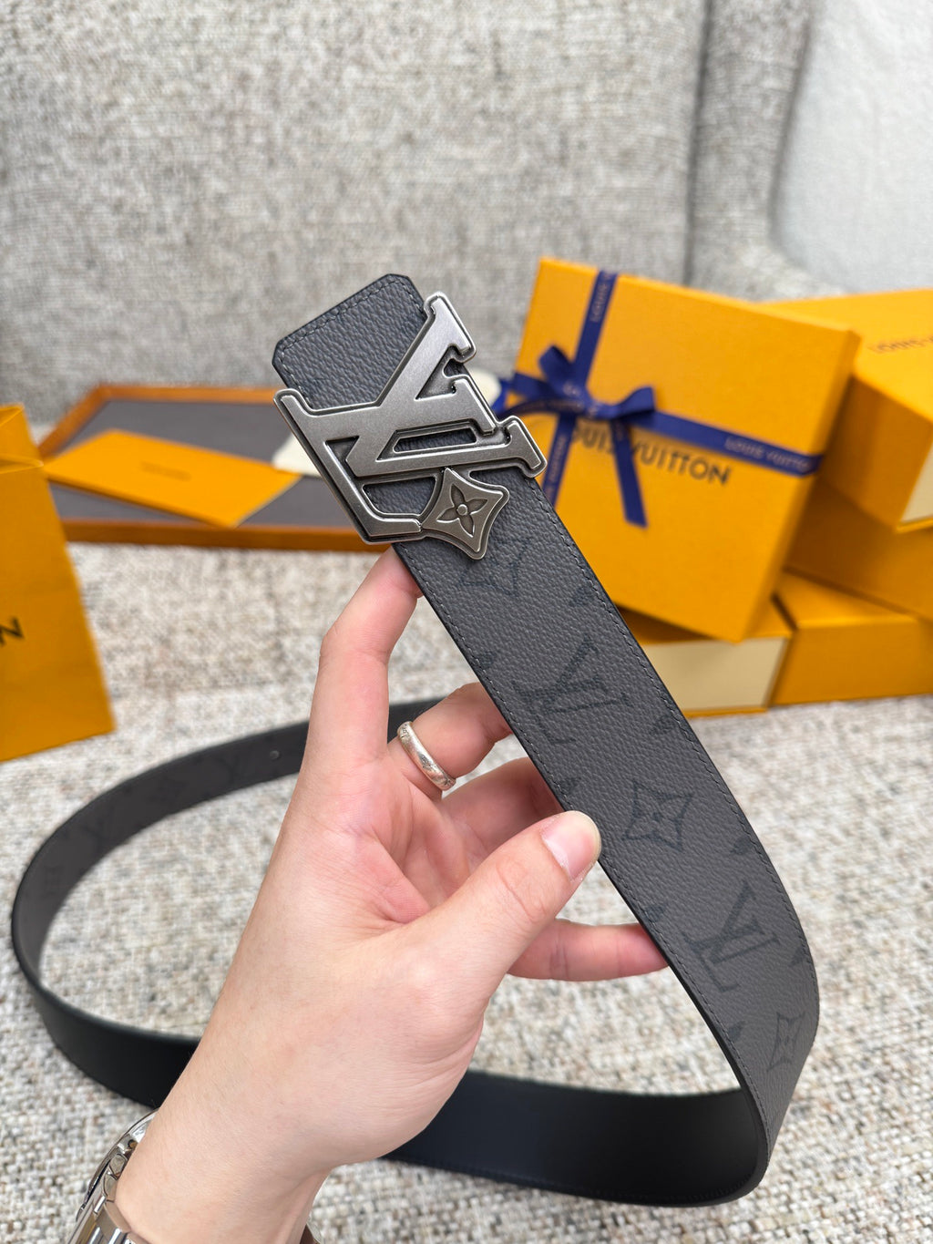 Lv belt