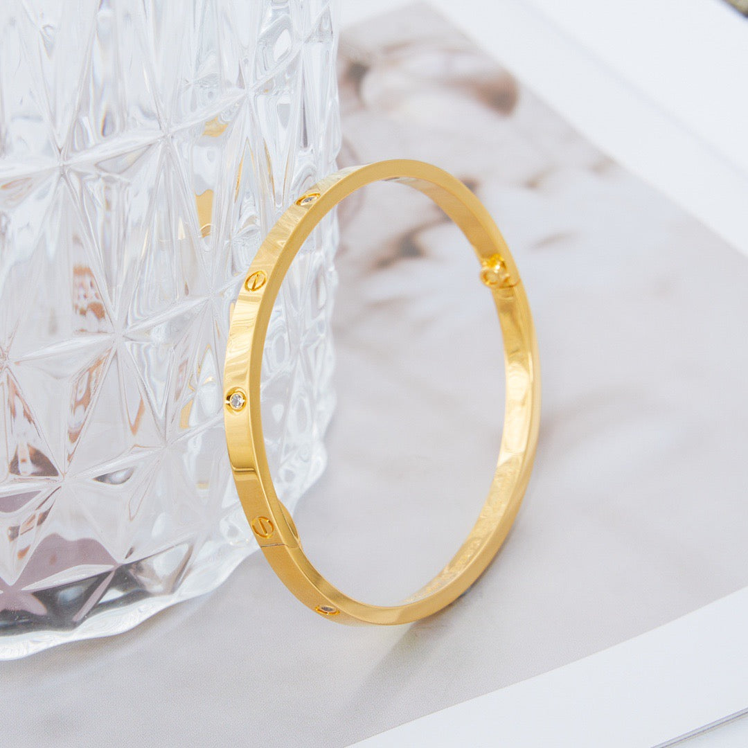 Ca bracelet