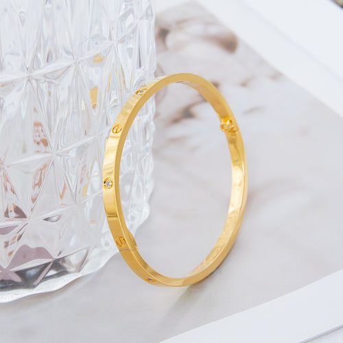 Ca bracelet