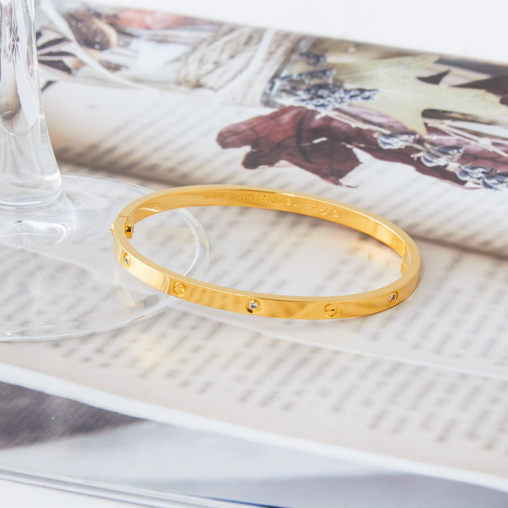 Ca bracelet