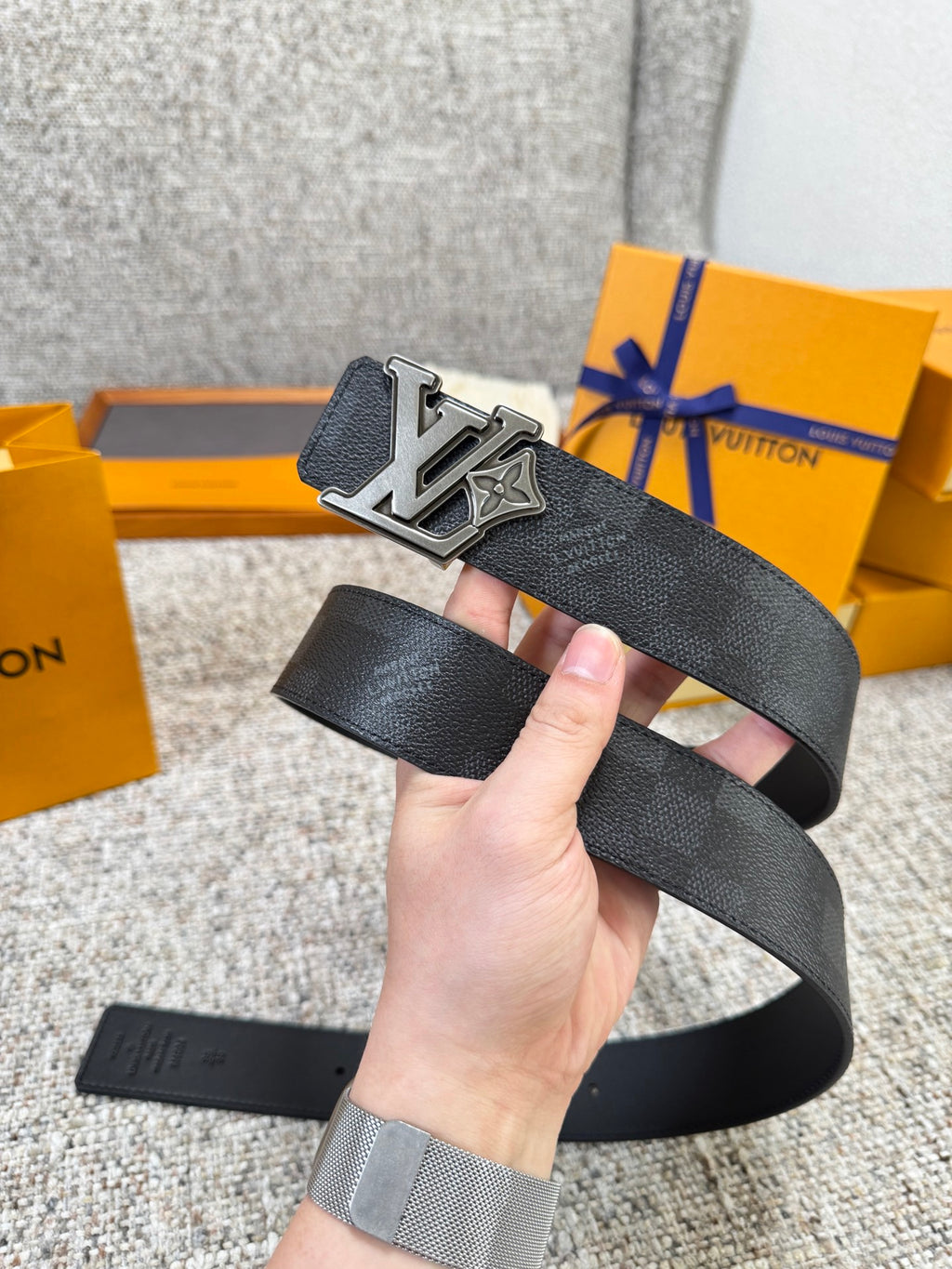 Lv belt