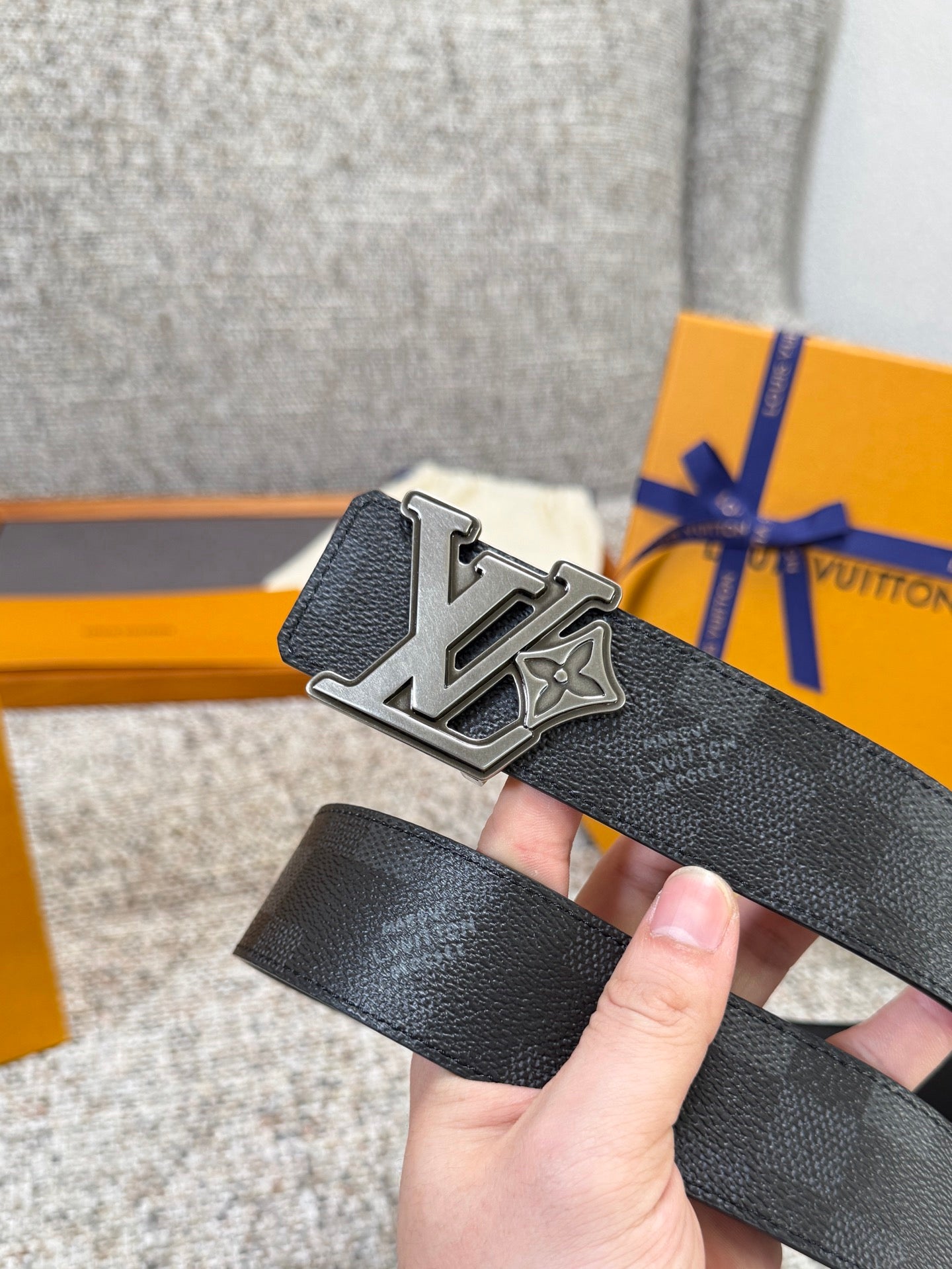 Lv belt