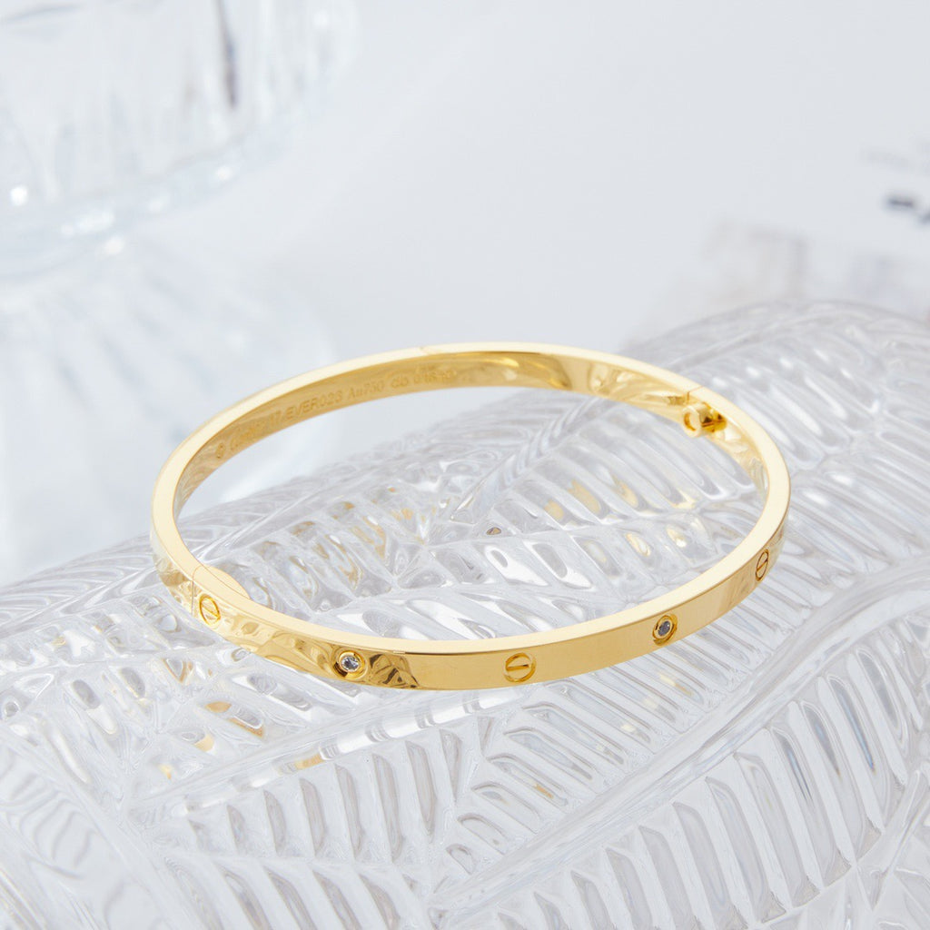 Ca bracelet
