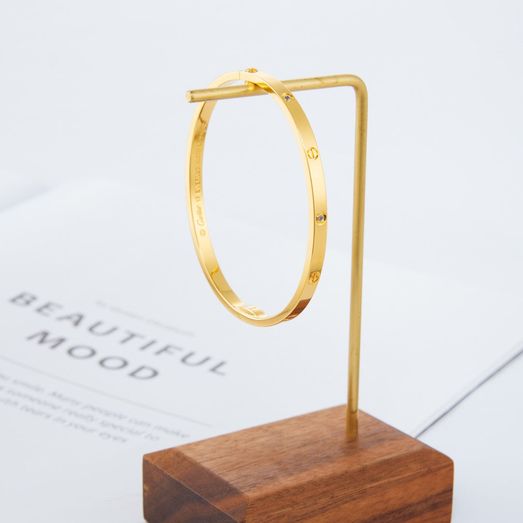 Ca bracelet