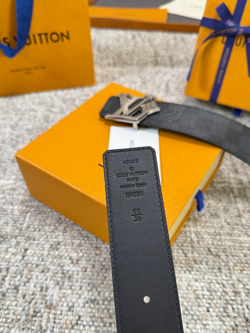Lv belt