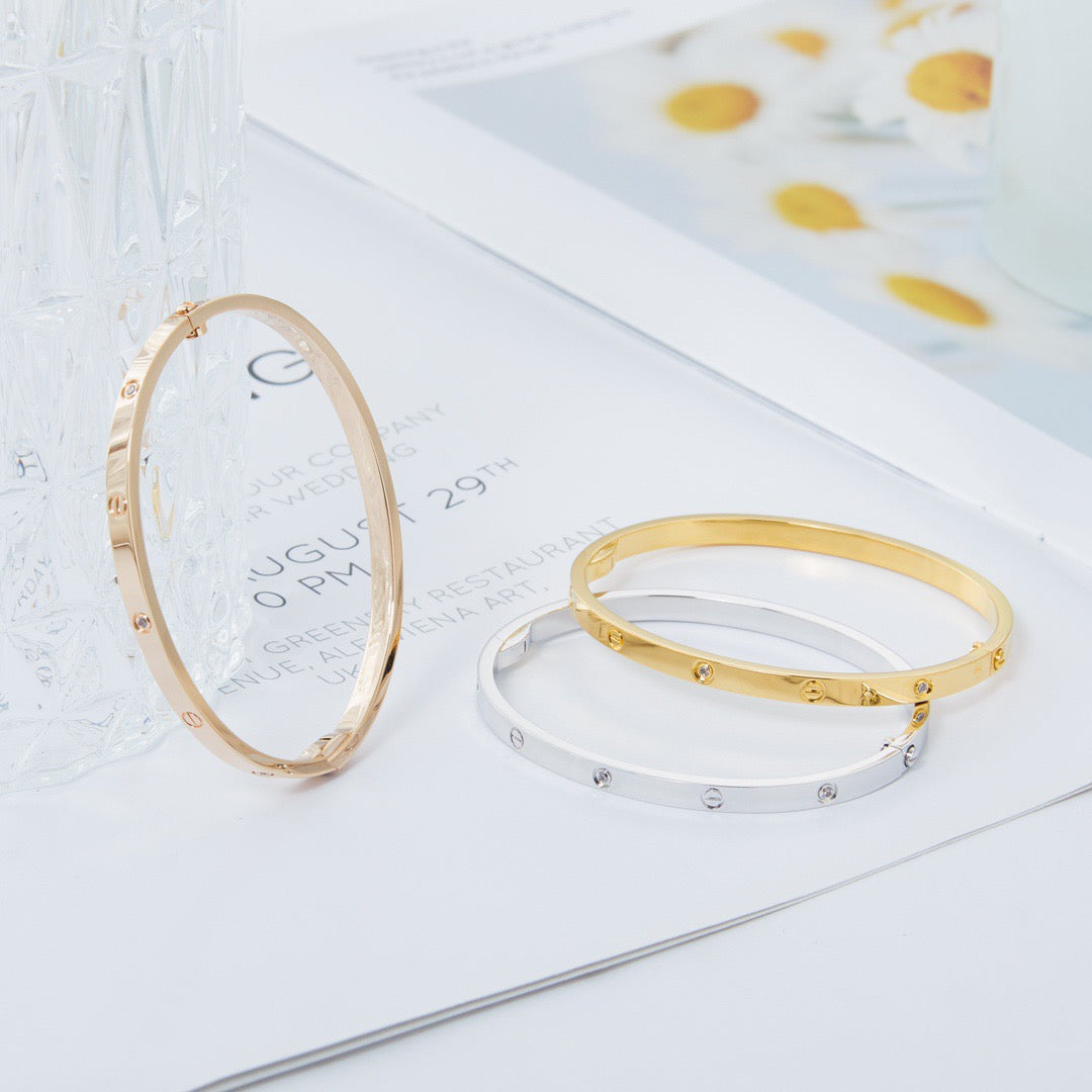 Ca bracelet