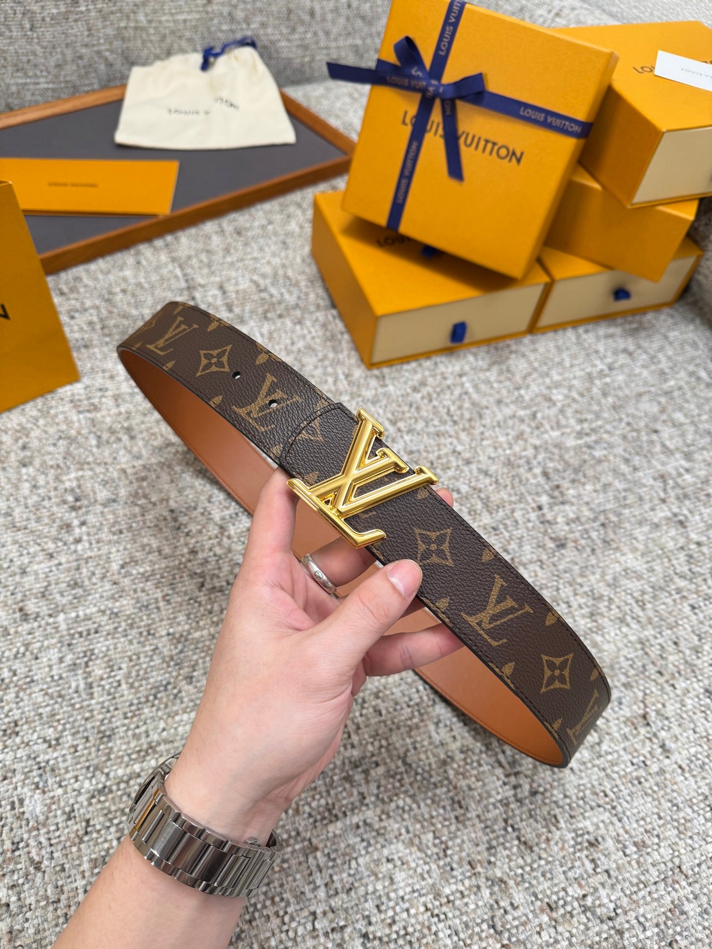 Lv belt