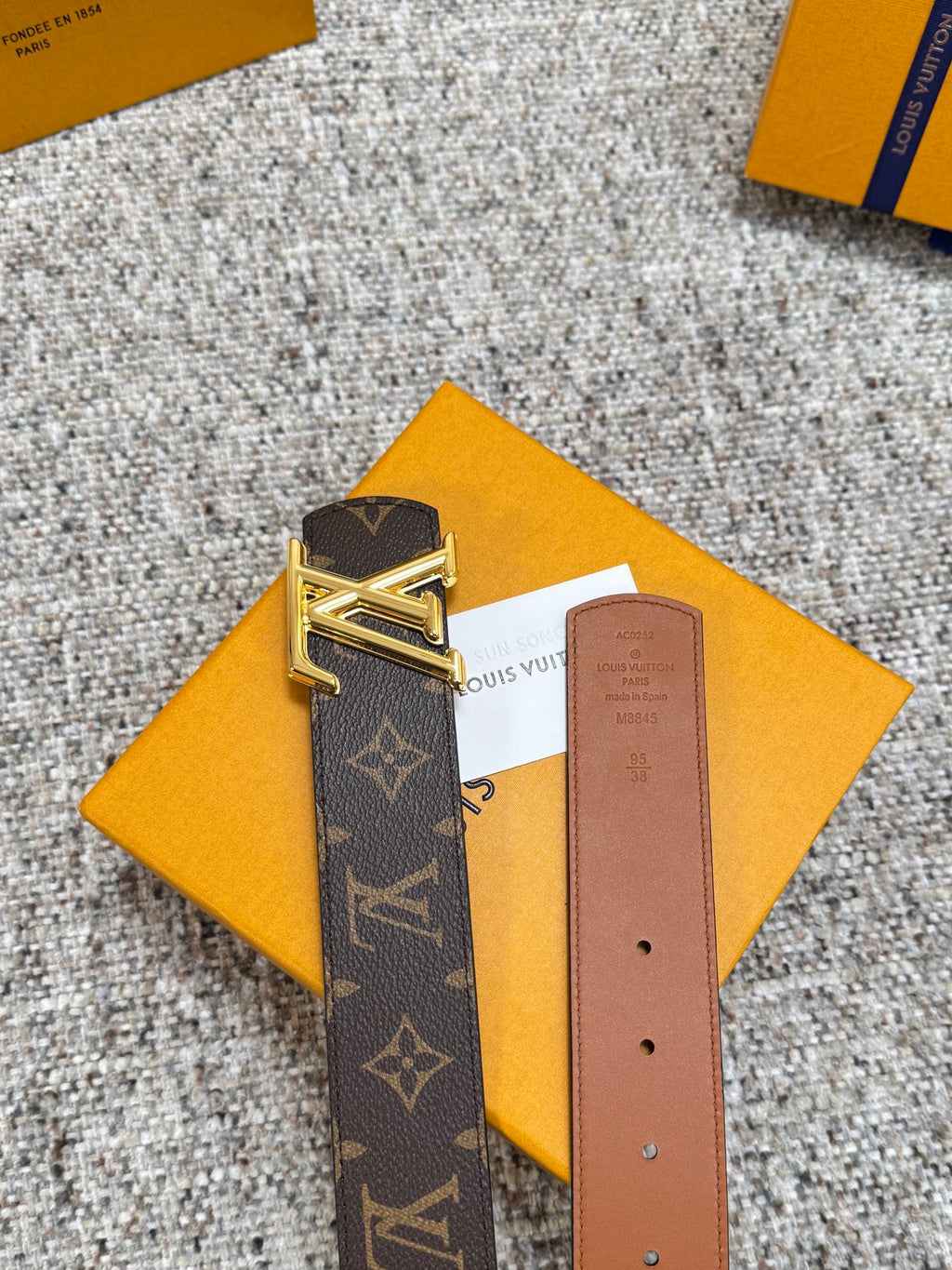 Lv belt