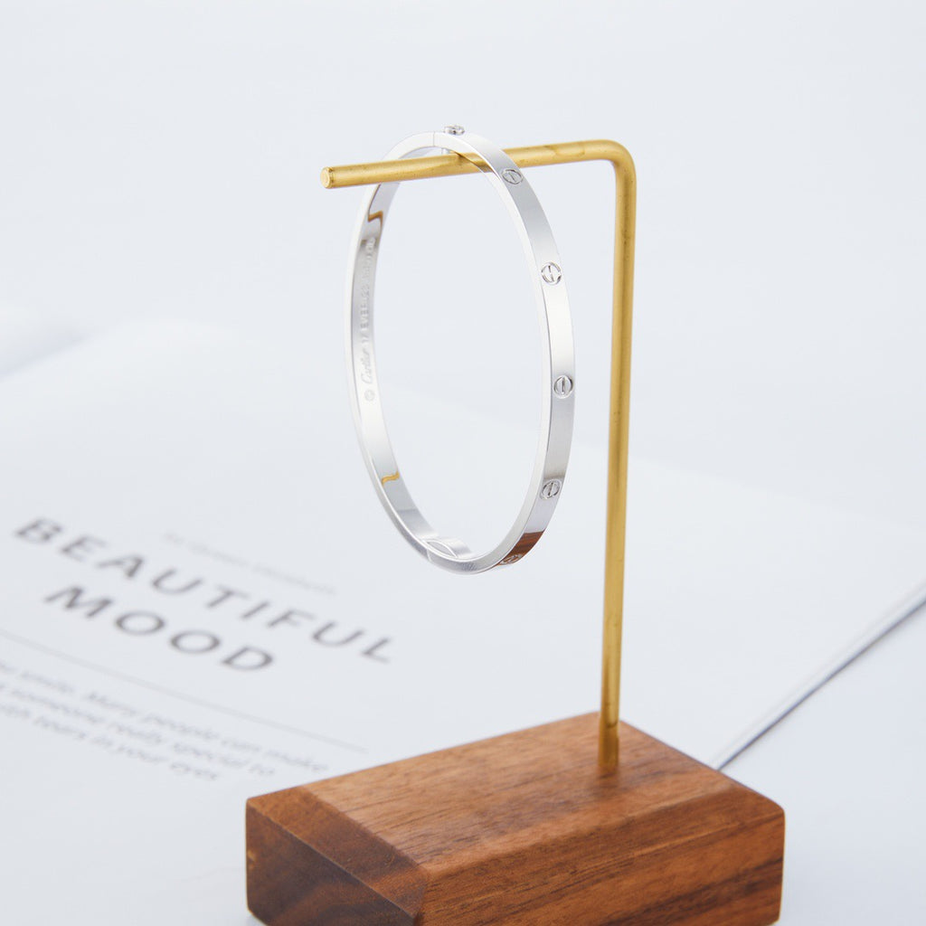 Ca bracelet