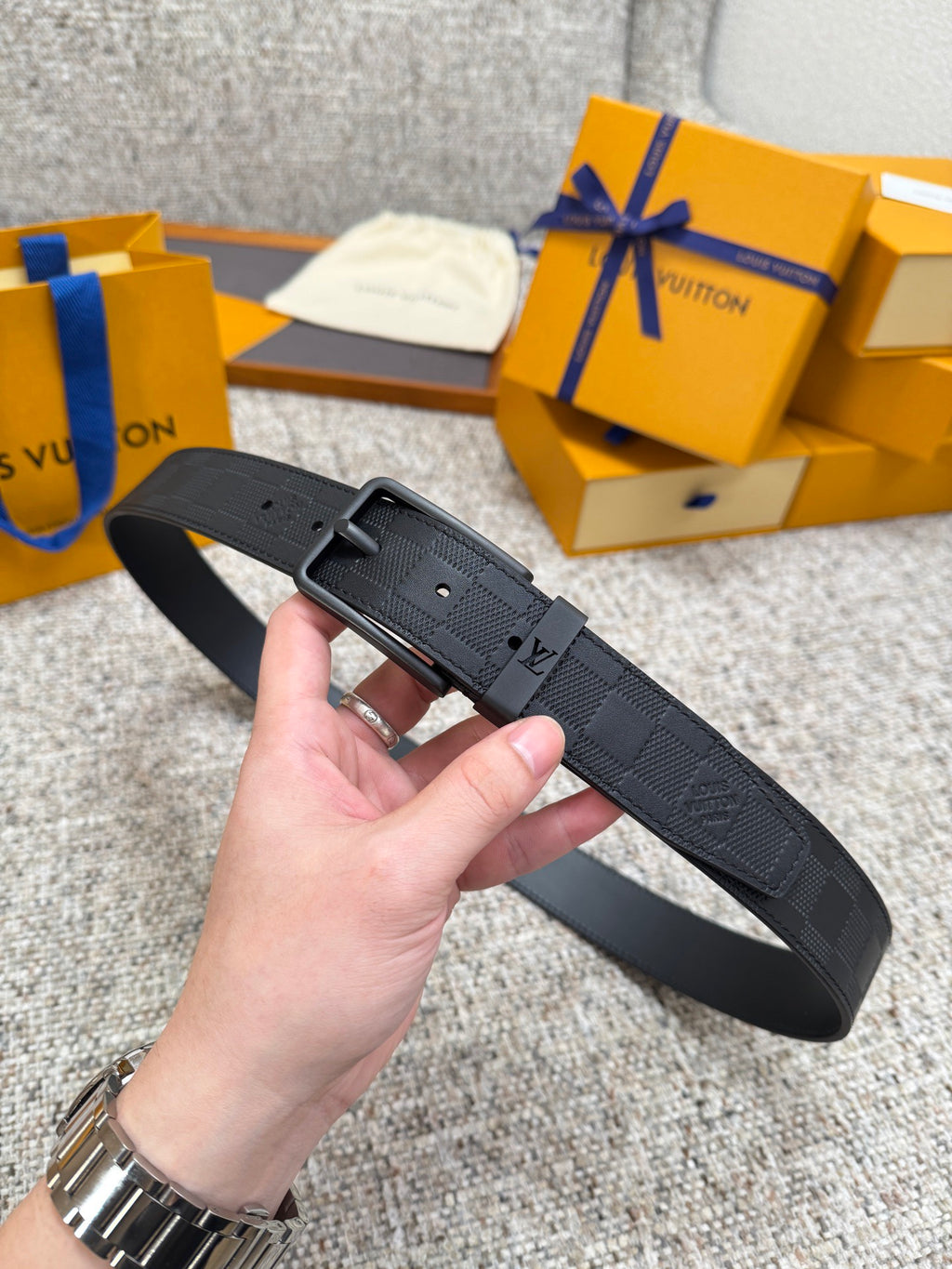 Lv belt