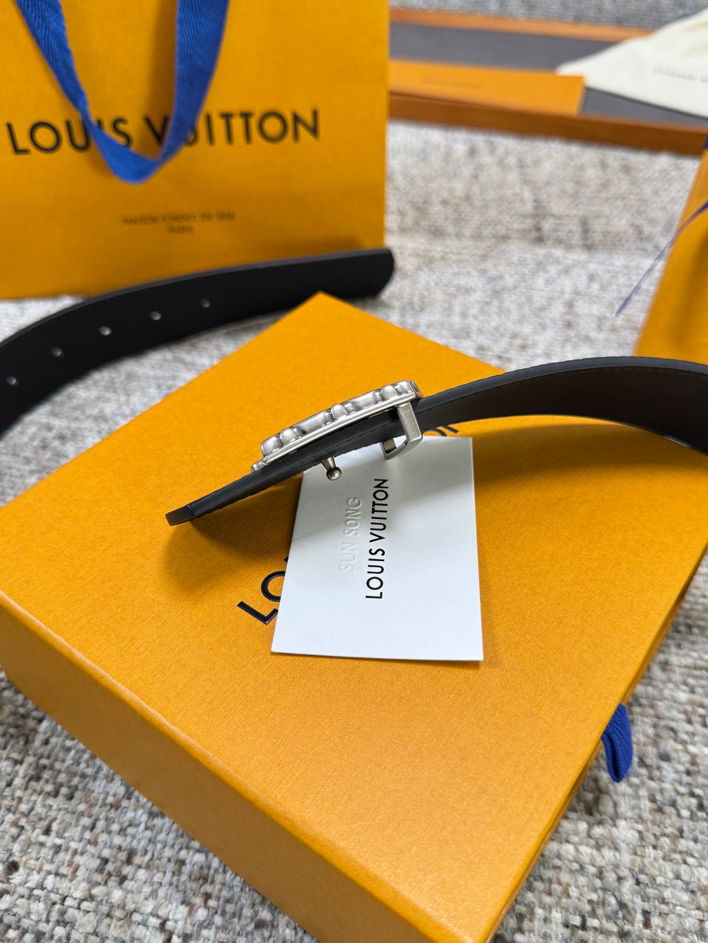 Lv belt