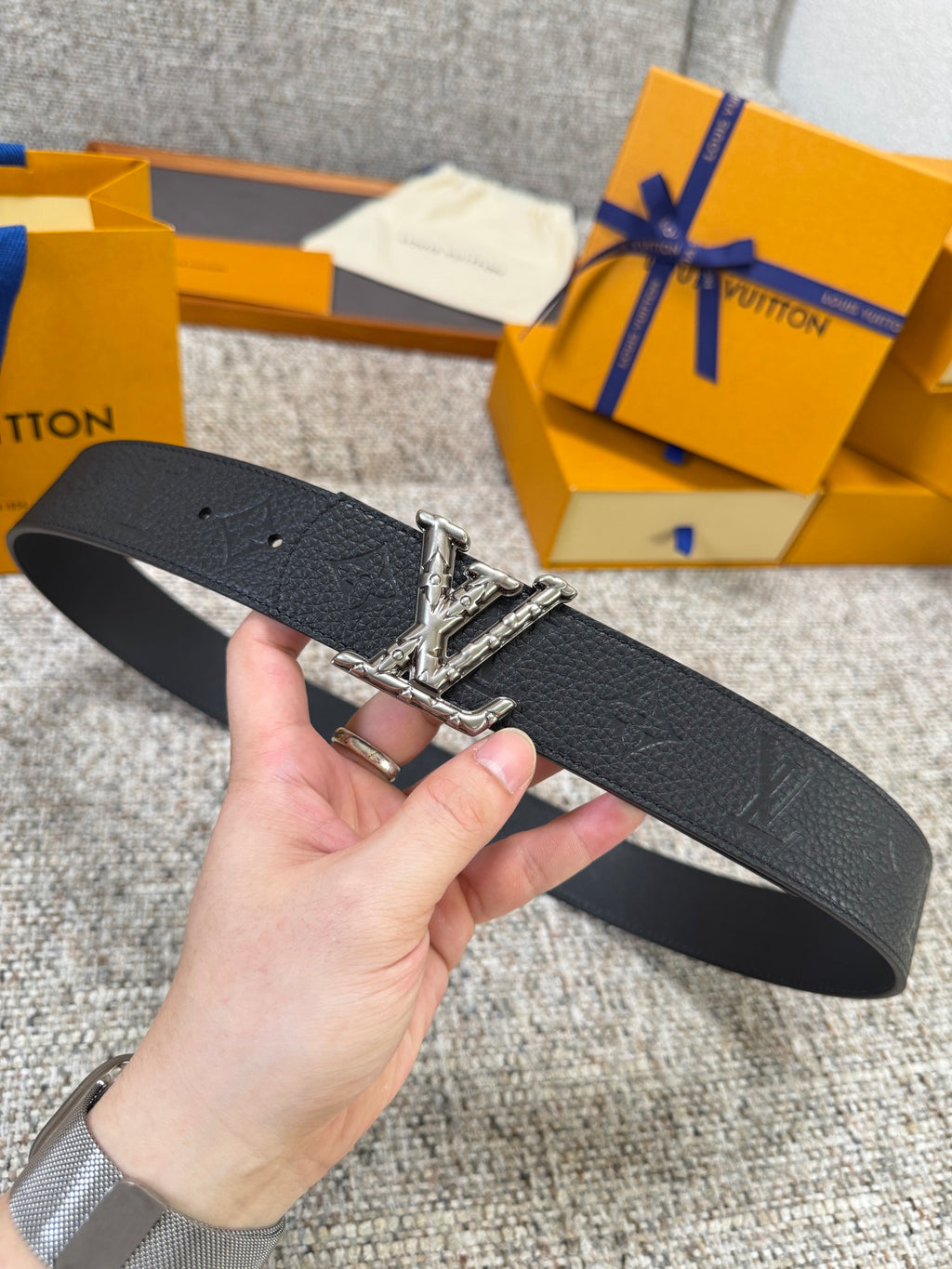Lv belt
