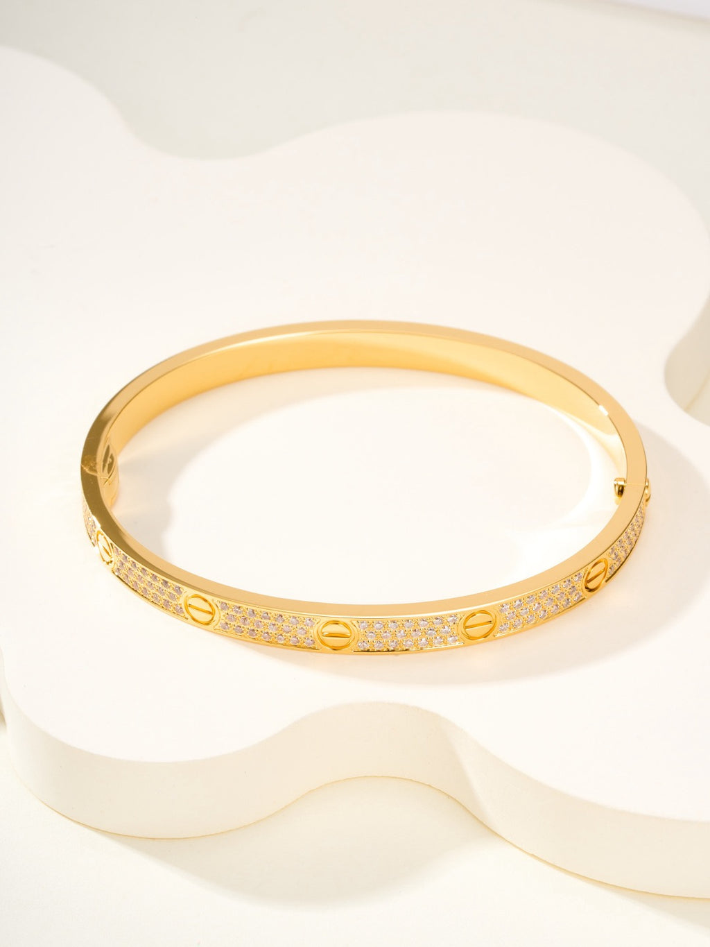Ca bracelet