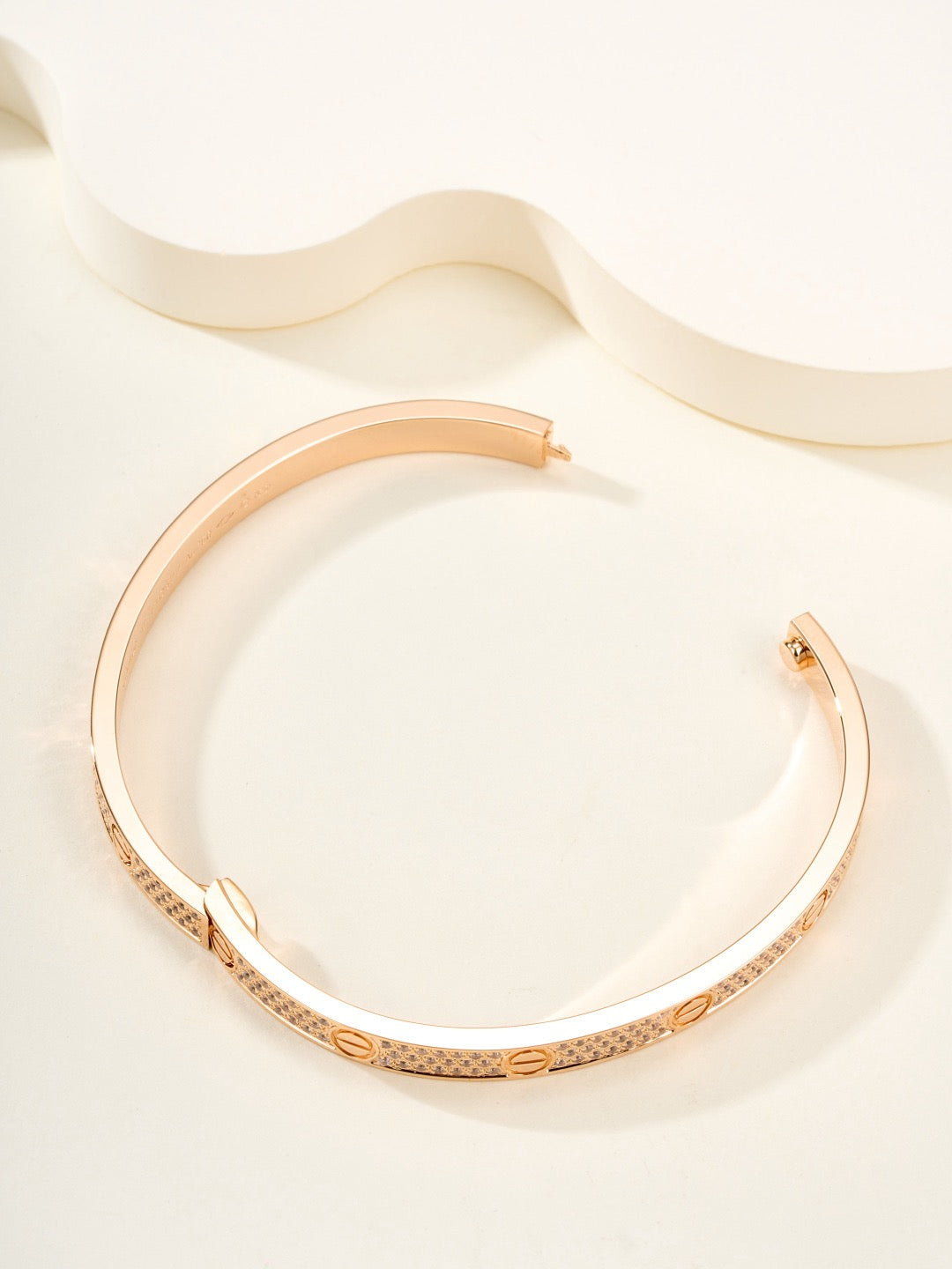 Ca bracelet