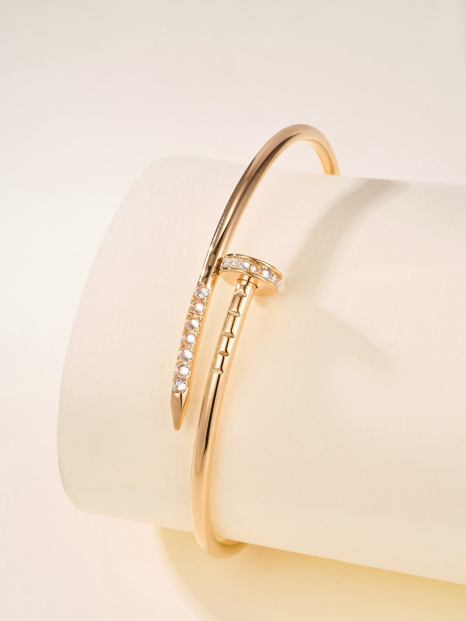 Ca bracelet