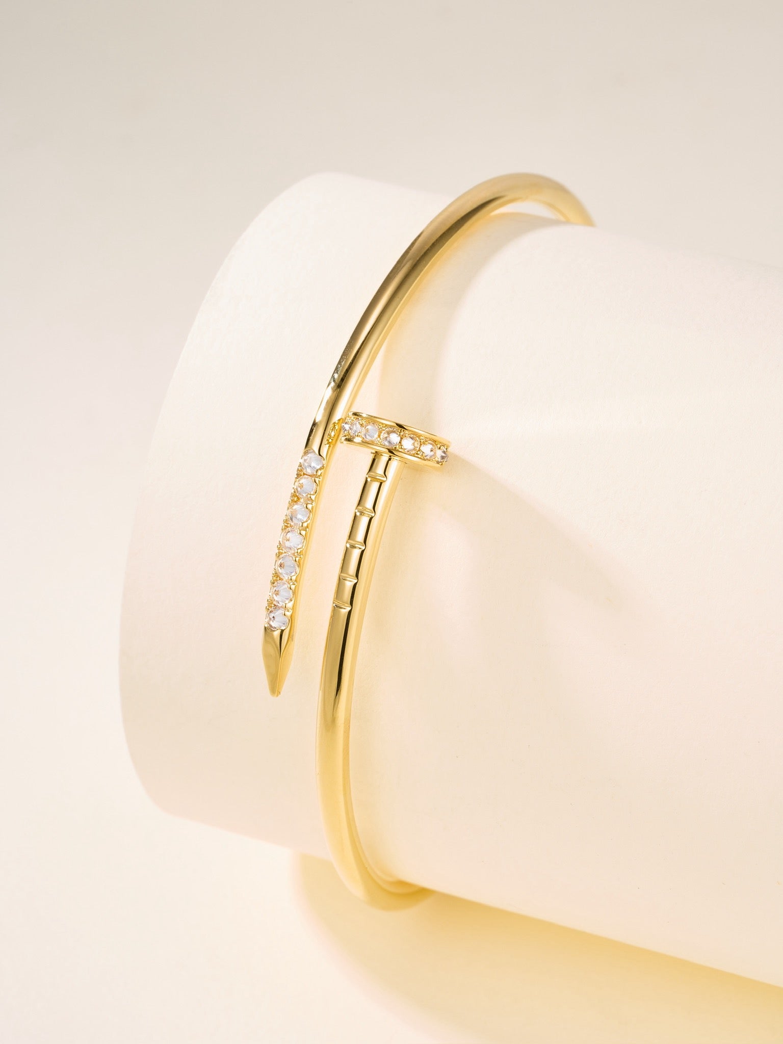 Ca bracelet