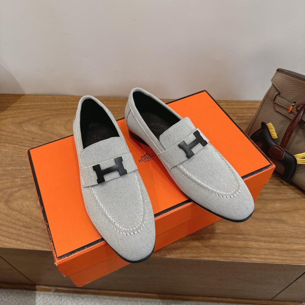 H shoes
